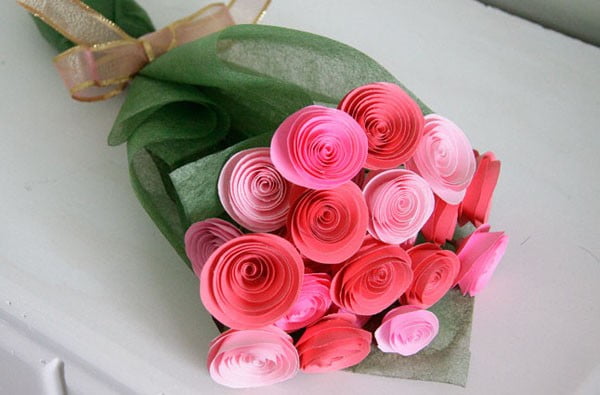 cách làm bó hoa hồng bằng giấy nhún 