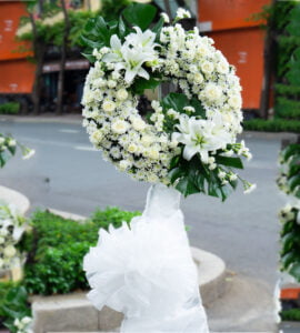 Mua vòng hoa tang lễ đẹp
