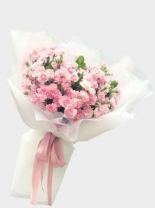 Bó hoa cẩm chướng dạng dài thao tác như thế nào?
