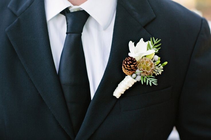 Cách làm hoa cài áo đẹp cho chú rể trong ngày cưới
